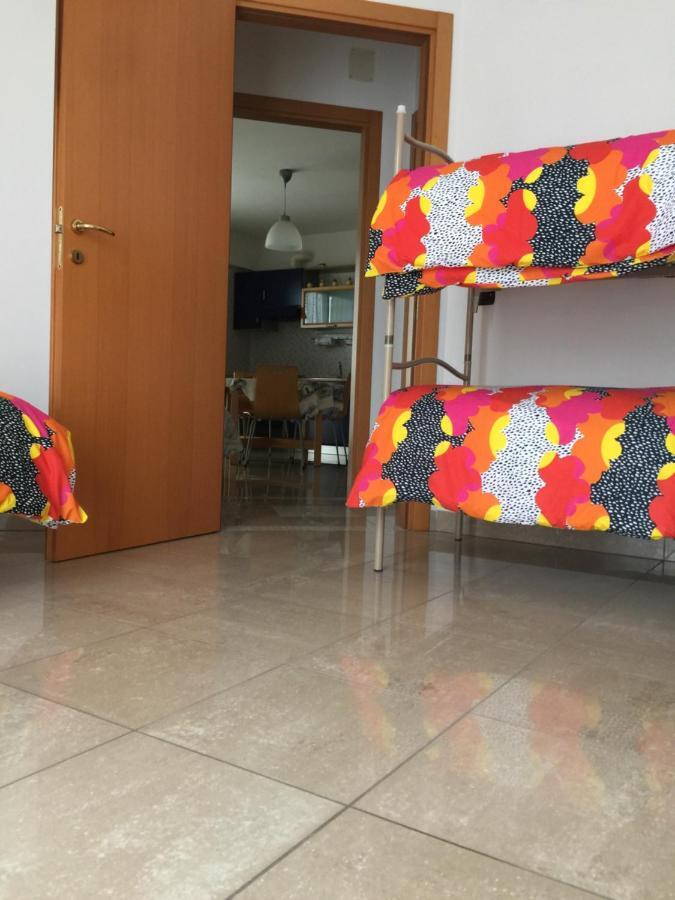 Aloe Beach Apartments, Ombrellone, Parcheggio E Uso Di Biciclette Gratis Rímini Exterior foto