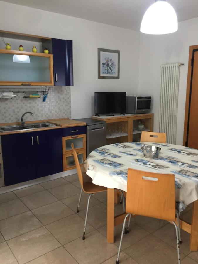Aloe Beach Apartments, Ombrellone, Parcheggio E Uso Di Biciclette Gratis Rímini Exterior foto